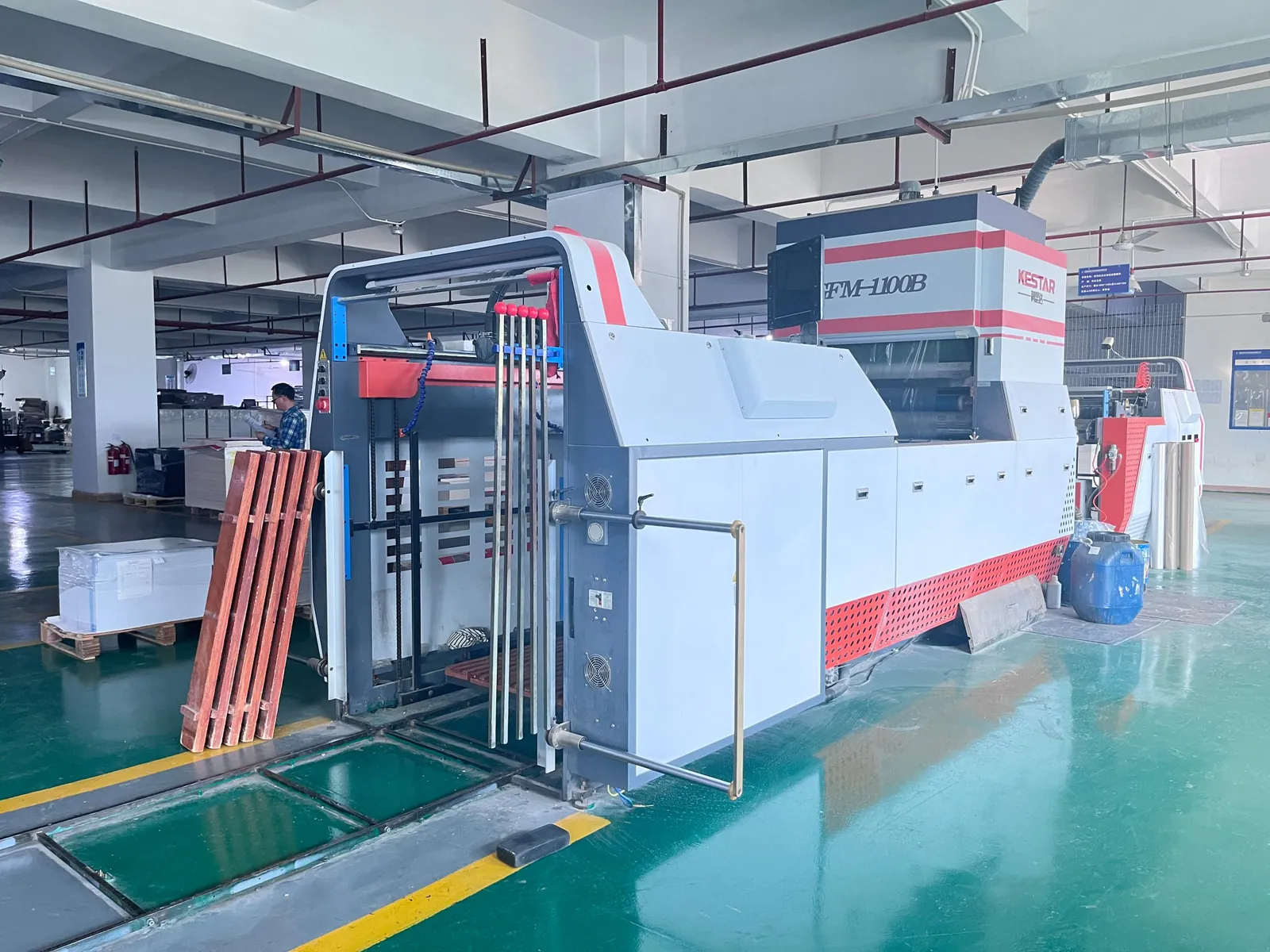 Automatic die-cutter
