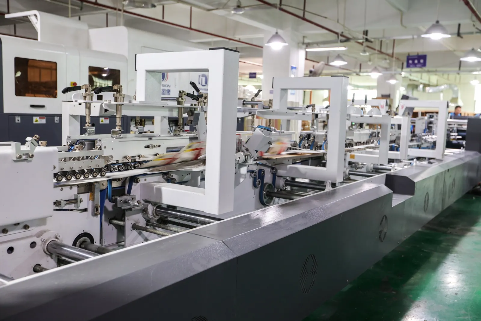 Automatic folder-gluer
