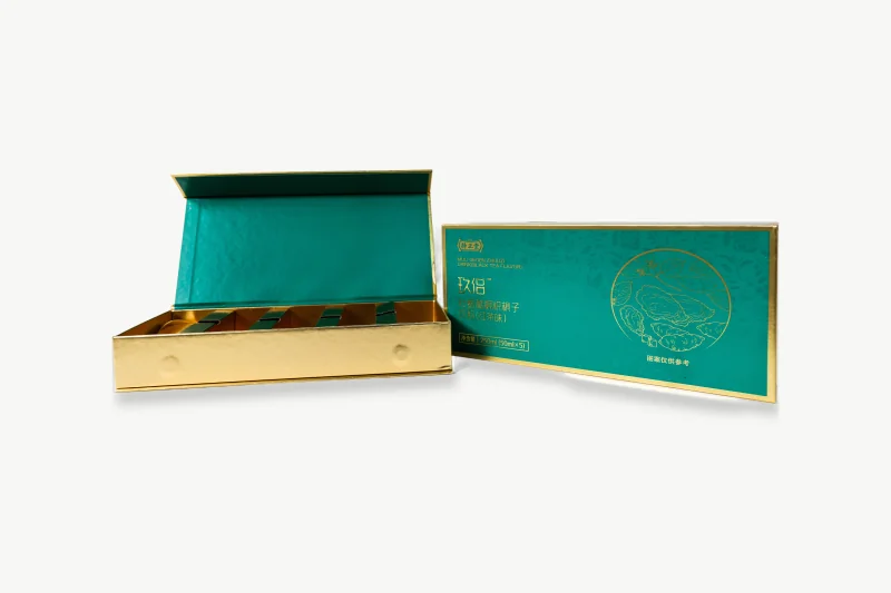 Green hot-foil magnetic flip-top gift box